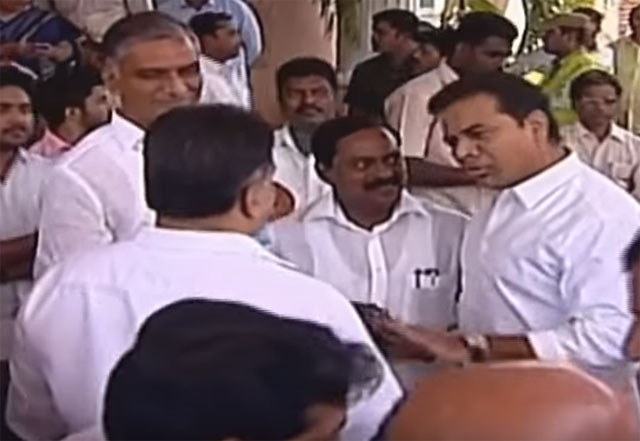 కేటీఆర్ కామెంట్... హాట్ న్యూస్ ఏమైనా ఉందా?