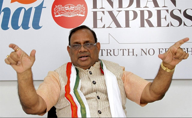 జ‌గ్గారెడ్డి ఆశ‌ల మీద ట్యాంక‌ర్ నీళ్లు పోసిన కుంతియా