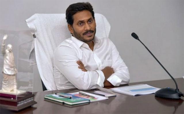 మేడిగ‌డ్డ‌కు మొద‌ట చేరుకున్న అతిధి జ‌గ‌న్‌!