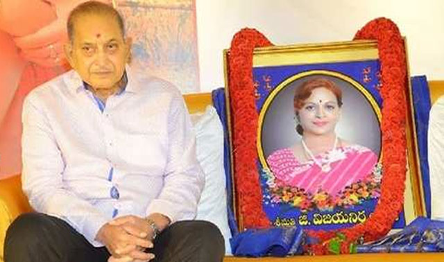 విజయ నిర్మల మృతికి అసలుకారణం చెప్పిన కృష్ణ