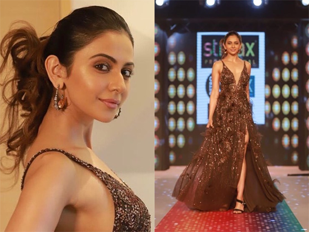 ఫోటో స్టొరీ: ర్యాంప్ వాక్ అదరహో! ఫోటో స్టొరీ: ర్యాంప్ వాక్ అదరహో!