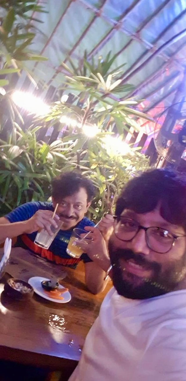 పిక్‌ టాక్‌ : ఒకే ఫ్రేమ్‌ లో శివ - అర్జున్‌ రెడ్డి