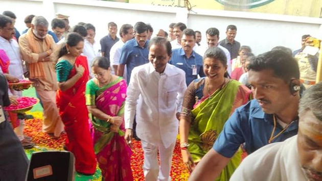 జగన్ తో కలిసి కేసీఆర్... కొత్త అధ్యాయం లిఖిస్తారట