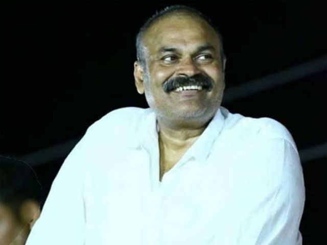 జ‌న‌సేన‌ స‌మావేశాల్లో క‌నిపించ‌ని నాగ‌బాబు..!