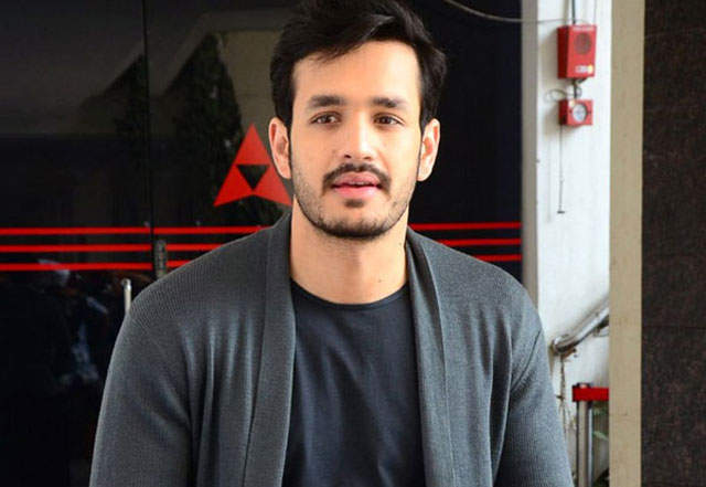 అఖిల్ నెక్స్ట్ సినిమాకు కూడా రిస్క్ చేస్తాడా?