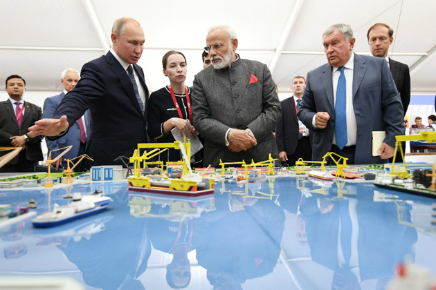 మోదీ ఇన్ రష్యా మీట్స్ పుతిన్..విశేషాలేమిటంటే?