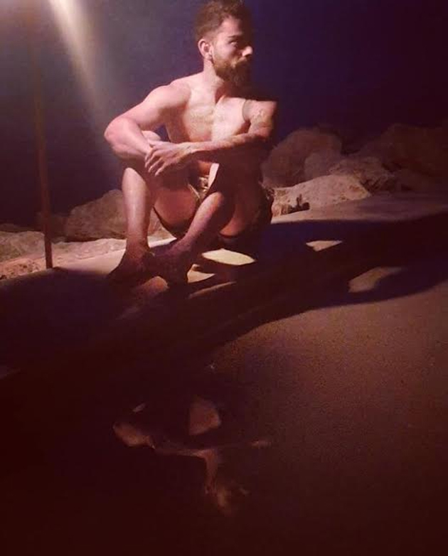 అర్ధనగ్నంగా కోహ్లీ హితబోధ