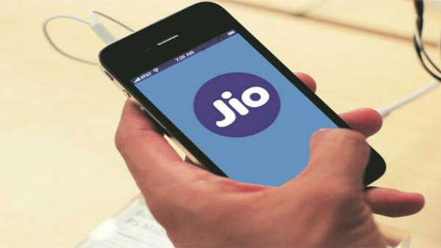 #BoycottJio Trends On Twitter, As Jio Makes U-Turn