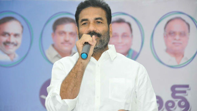 మహిళా ఎంపీడీవోపై వైసీపీ ఎమ్మెల్యే దాడి