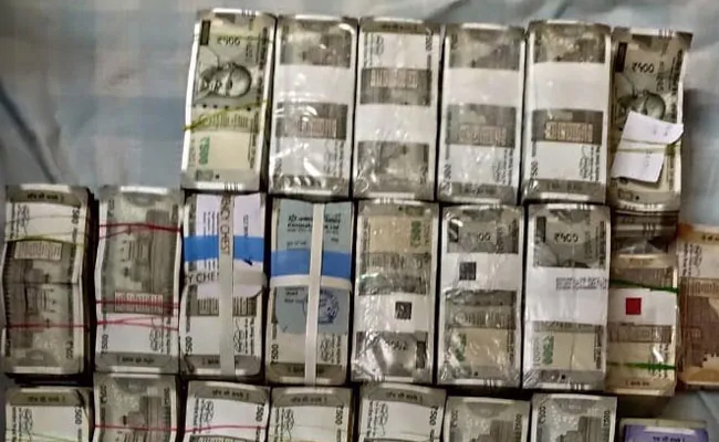 మరో కాంగ్రెస్ నేతపై ఈడీ కన్ను!