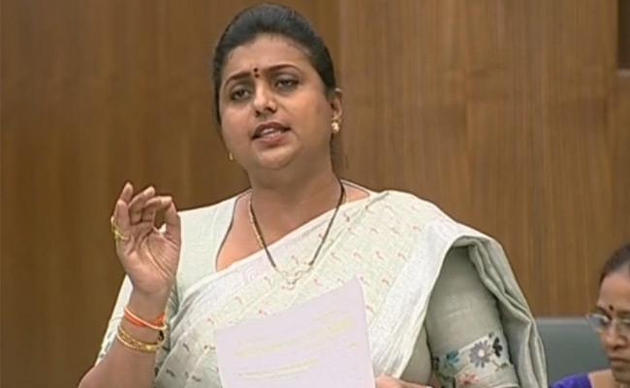 బాబుపై దుమ్మెత్తిపోసిన రోజా!