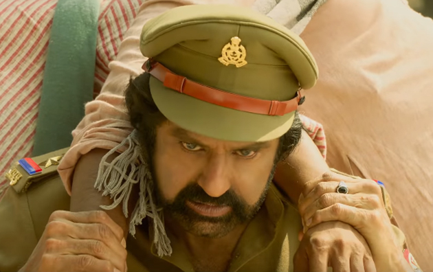 ట్రైలర్ టాక్: ఆ ఫైర్ కే ఫోన్ చేస్తున్నా..!