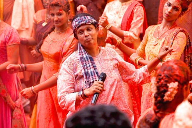 Another Famous Dance Master Turns Into A Director! Another Famous Dance Master Turns Into A Director!