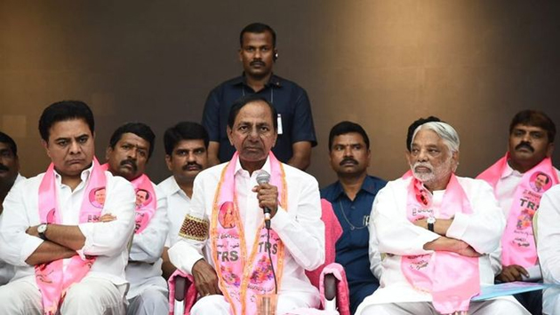 సారు సీరియస్.. సోషల్ మీడియాకు వార్నింగ్