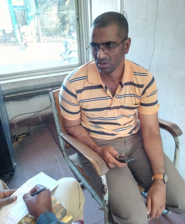 ఎయిర్ పోర్ట్ లో బాంబ్ ...  ముందుకొచ్చిన నిందుతుడు !