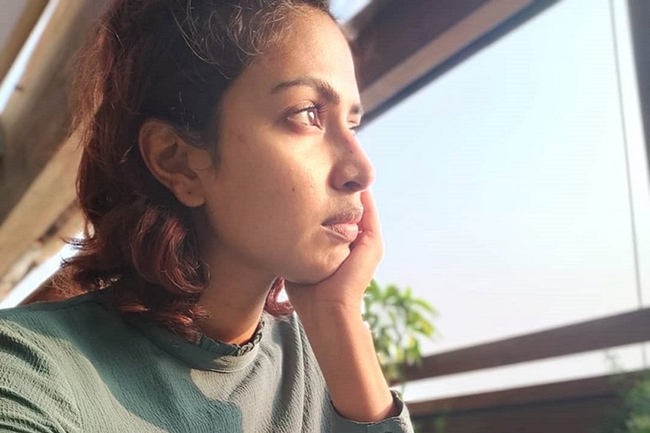 Star heroines father passes way!