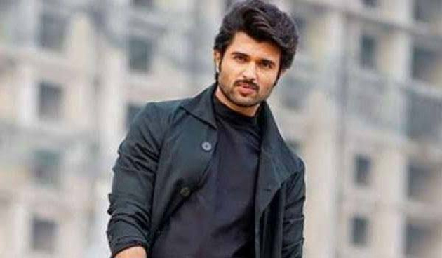 విజయ్ సినిమా ..ట్రోలింగ్ అవుతున్న బ్యూటీ