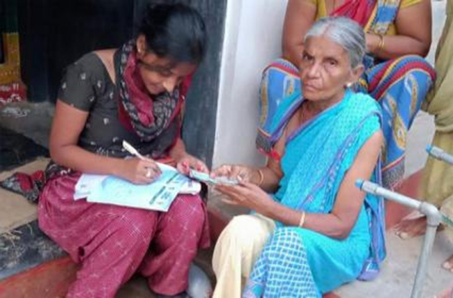 ఏపీలో నేటి నుండి ఇంటి వద్దకే పింఛన్‌ !