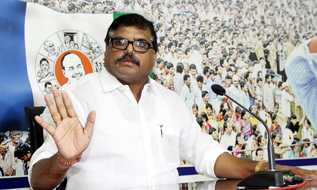 వేటు పడే తర్వాతి అధికారి ఎవరో చెప్పేసిన మంత్రి బొత్స