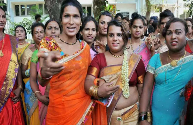 హిజ్రాల కోసం పార్లమెంట్ లో గళమెత్తిన రేవంత్ ...దేనికోసమంటే !