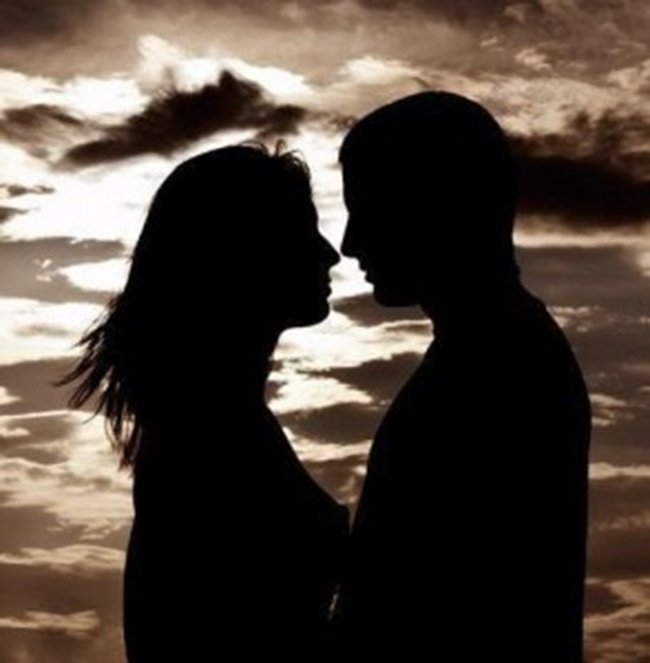 బాయ్ ఫ్రెండ్ ఉన్నాడు.. సంతానం మాత్రం మైనర్ బాలుడితోనట