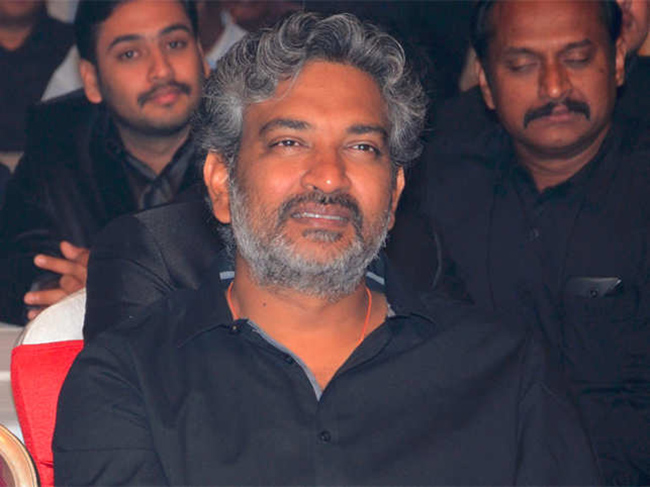 కరోనాపై తప్పుడు ప్రచారం...జక్కన్న ఫైర్