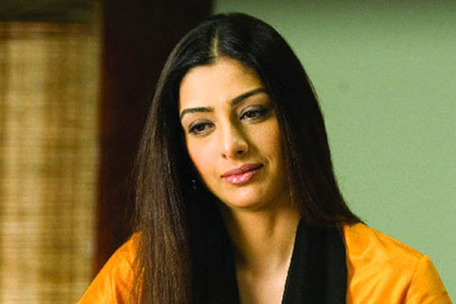 ఎంత డిమాండ్ ఉంటే మాత్రం కోటి అడిగేస్తే ఎలా ఆంటీ?