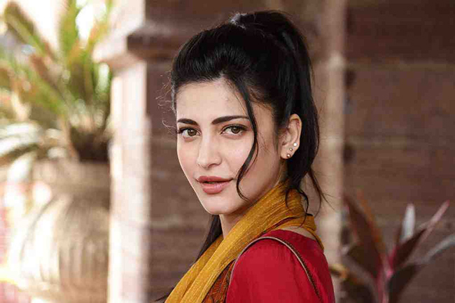 హీరోలేమైనా పైనుంచి ఊడిప‌డ్డారా?