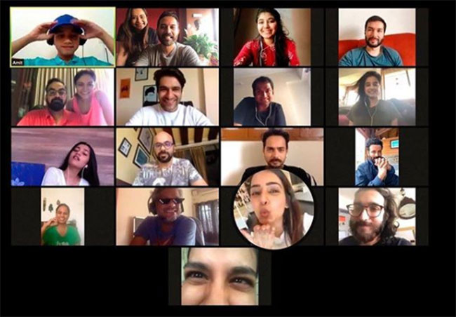 సామ్ ని సర్‌ ప్రైజ్‌ చేసిన ది ఫ్యామిలీ మ్యాన్ టీమ్...!