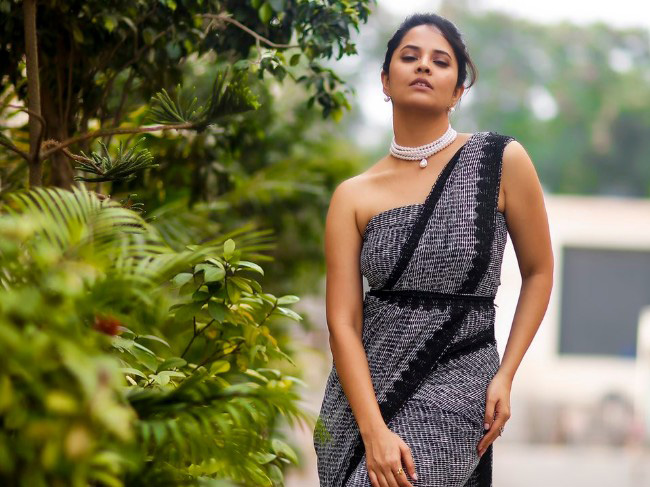 యాక్షన్ కింగ్ నా క్రష్..అంటున్న స్టార్ యాంకర్