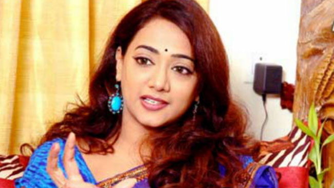 అమెరికా దీనస్థితిపై హీరోయిన్ చెప్పిన కఠిన నిజాలు