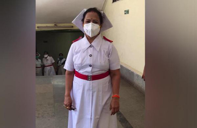 City Mayor Dons Nurses Gown, Serves Corona Patients