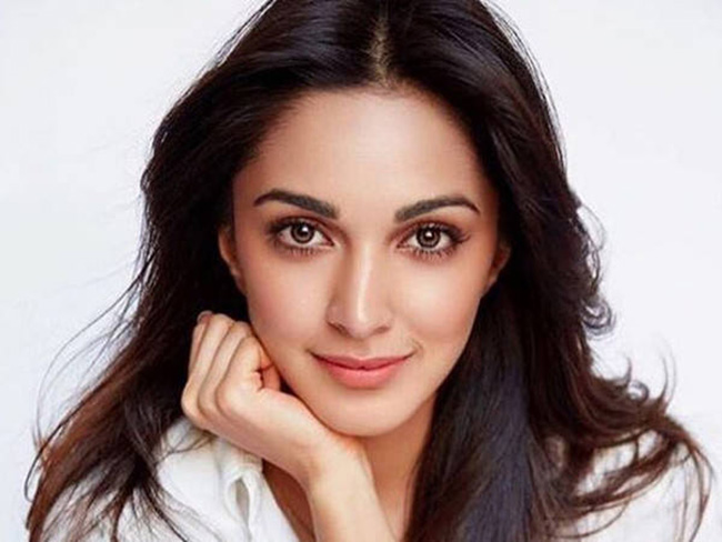 మూడు తెలుగు బిగ్‌ ప్రాజెక్ట్‌ ల్లో కియారా?