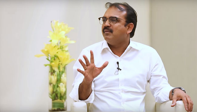 ఆచార్య గురించి ఆసక్తికర విషయాలు బయటపెట్టిన కొరటాల ఆచార్య గురించి ఆసక్తికర విషయాలు బయటపెట్టిన కొరటాల