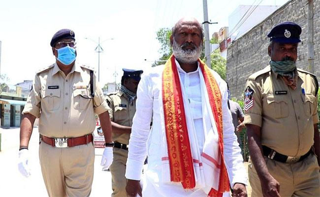 కరోనా పై ఫేక్ న్యూస్ ప్రచారం చేసిన వ్యక్తి అరెస్ట్ ..ఎక్కడంటే !