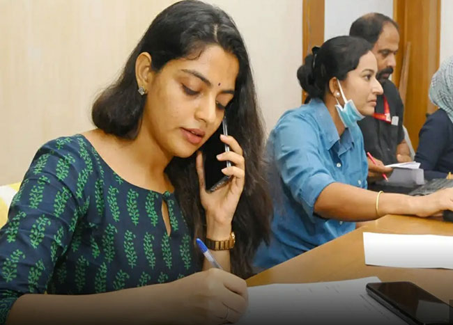 కోవిడ్-19 కాల్ సెంటర్‌ లో పని చేస్తోన్న హీరోయిన్..!