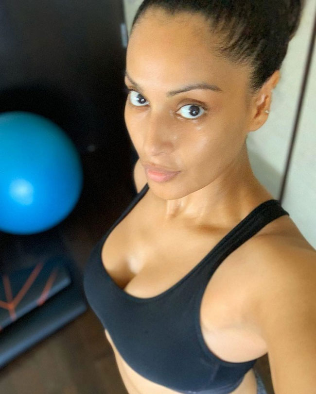 Pic Alert: Bipasha Sweats It Out At The Gym!