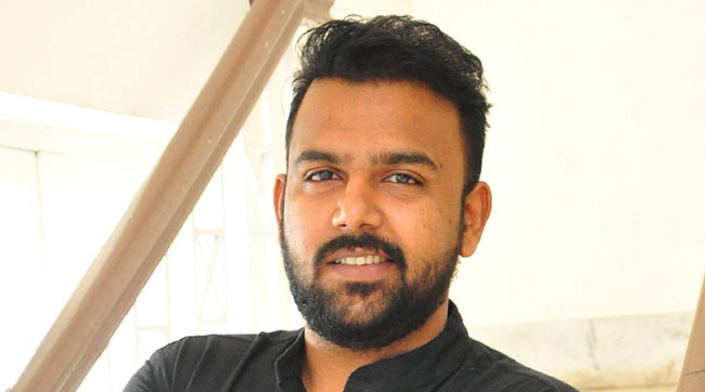 క‌ర‌ణ్ జోహార్ ని ఫాలో అవుతున్న త‌రుణ్ భాస్క‌ర్...!