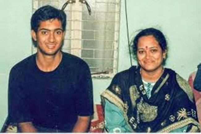 కోట్ల ఆస్తులున్నాయి... ఉదయ్ కిరణ్ ఆస్తులపై శ్రీదేవి సంచలన వ్యాఖ్యలు కోట్ల ఆస్తులున్నాయి... ఉదయ్ కిరణ్ ఆస్తులపై శ్రీదేవి సంచలన వ్యాఖ్యలు