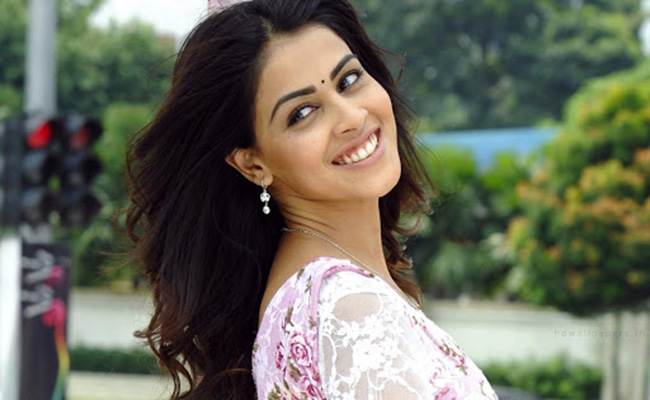 హ..హ హాసిని రీఎంట్రీ లేట్ అవడానికి కారణం అదేనా...?