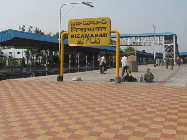 లాక్ డౌన్ ఎఫెక్ట్ : భర్త శవం పక్కనే 3 రోజులపాటు..!