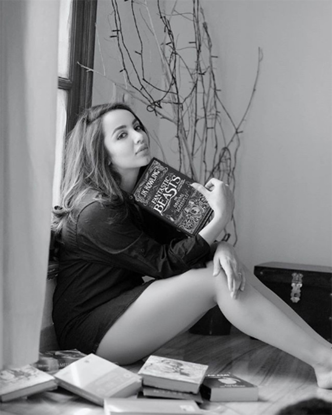 అరవిరిసిన తెలుగందం.. భలే అందాల ఆరవిందం!