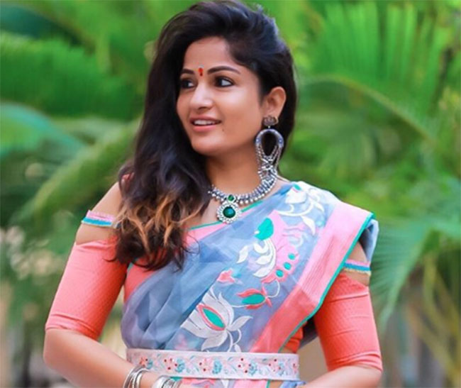 మాస్క్ ముసుగులో పెళ్లిళ్ళా...? ఆగలేకపోతున్నారా...?