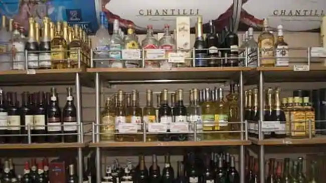 మద్యం డోర్ డెలివరీ  - ప్రత్యేక యాప్..ప్రభుత్వం సంచలన నిర్ణయం!