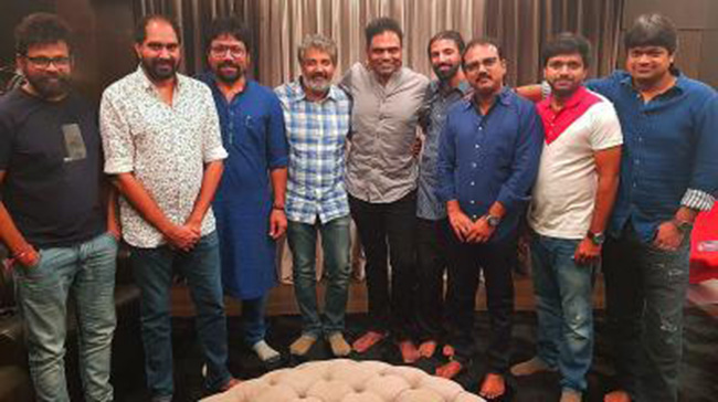 లాక్ డౌన్ లో అందరూ మహా శిల్పి జక్కన్నలే!