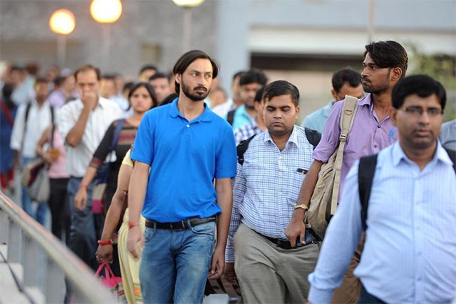 కోతలకు సిద్ధమౌతోన్న  73% కంపెనీలు ..!