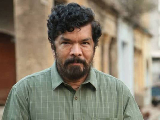 సీఎం వైఎస్ జగన్ మోహన్ రెడ్డి వన్ మ్యాన్ ఆర్మీ : పోసాని సీఎం వైఎస్ జగన్ మోహన్ రెడ్డి వన్ మ్యాన్ ఆర్మీ : పోసాని