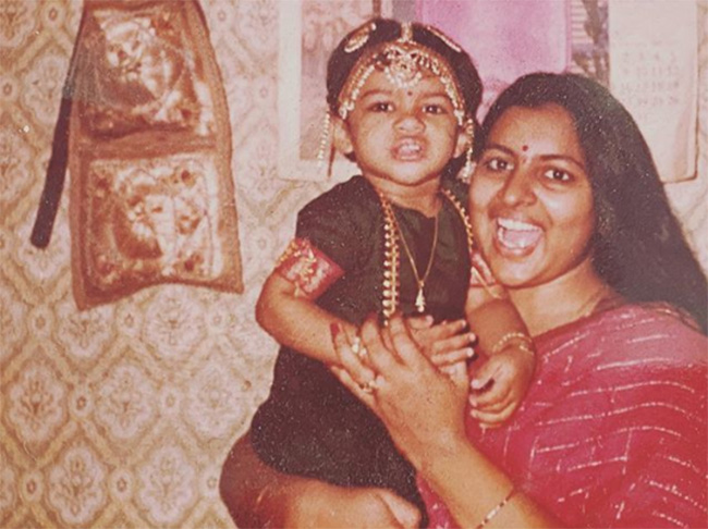 Supreme Heros Adorable Picture In Female Costume