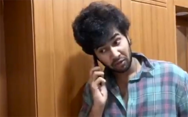 వీడియో:  పూరీ పంచ్ లకు కుర్రాళ్ల ఎక్స్ ప్రెష‌న్ అద‌ర‌హో