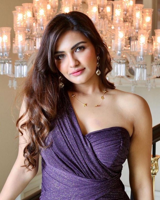 Arthi%20Venkatesh%20Latest%20Images_10.j